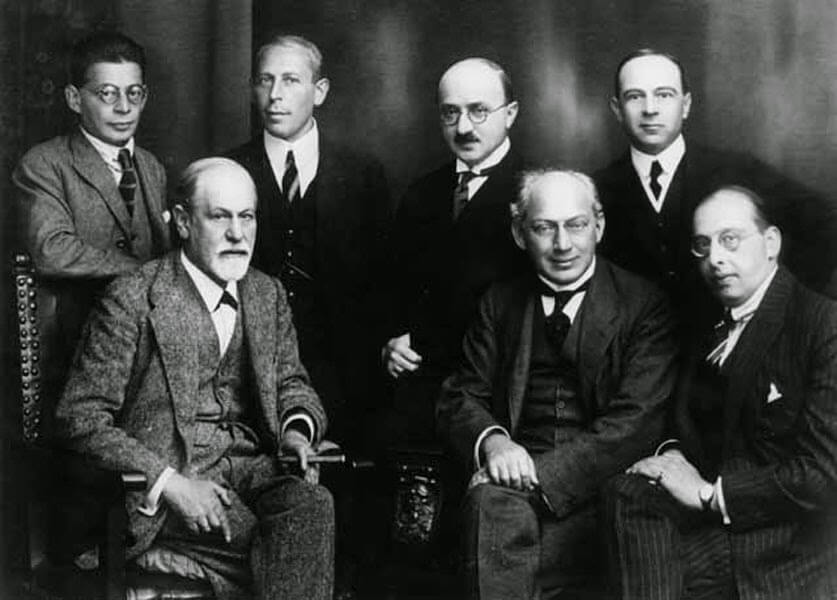 sigmund-freud-y-el-comite-secreto-rank-abraham-eitington-jones-ferenczi-y-sachs-1920-k82tk8